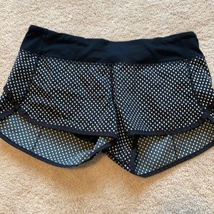 Lululemon black polka dot speed short
